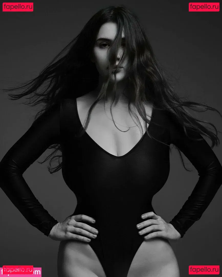 Xlovr Onlyfans Photo Gallery 