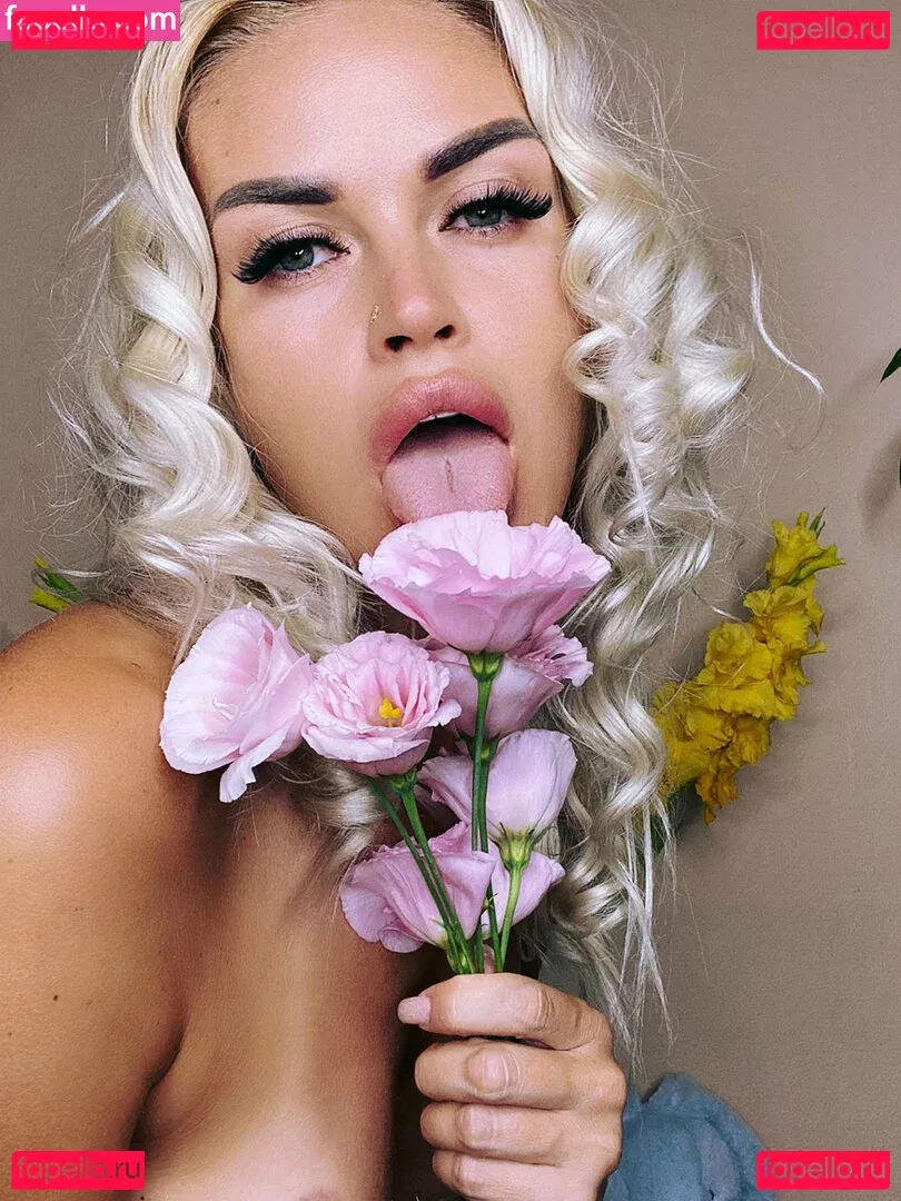 fit-miley Onlyfans Photo Gallery 