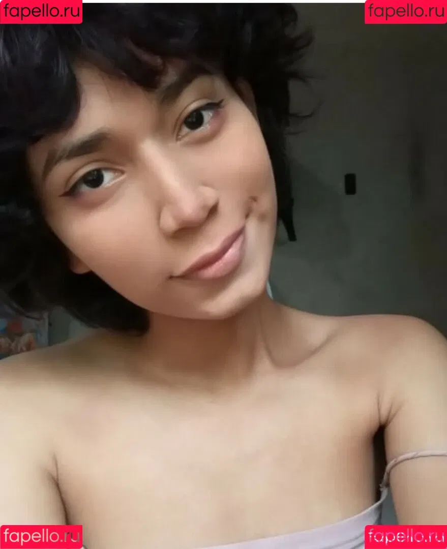 Lana Santhos Onlyfans Photo Gallery 