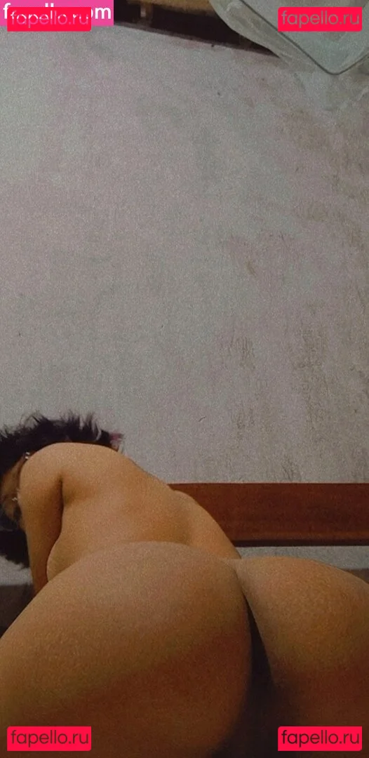 Lana Santhos Onlyfans Photo Gallery 