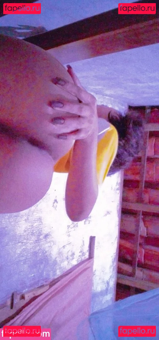 Lana Santhos Onlyfans Photo Gallery 