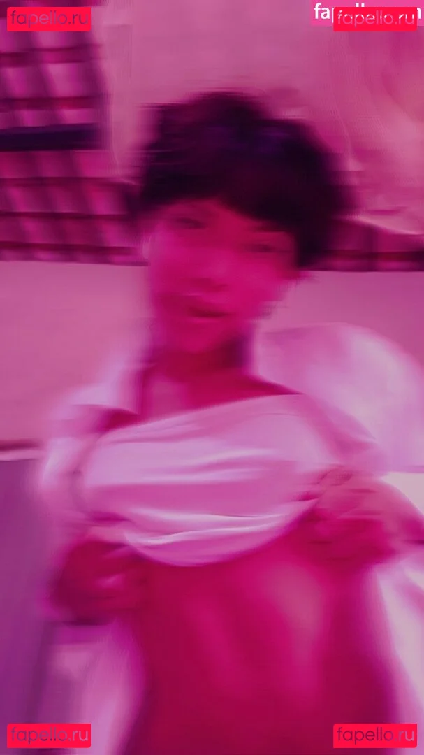 Lana Santhos Onlyfans Photo Gallery 