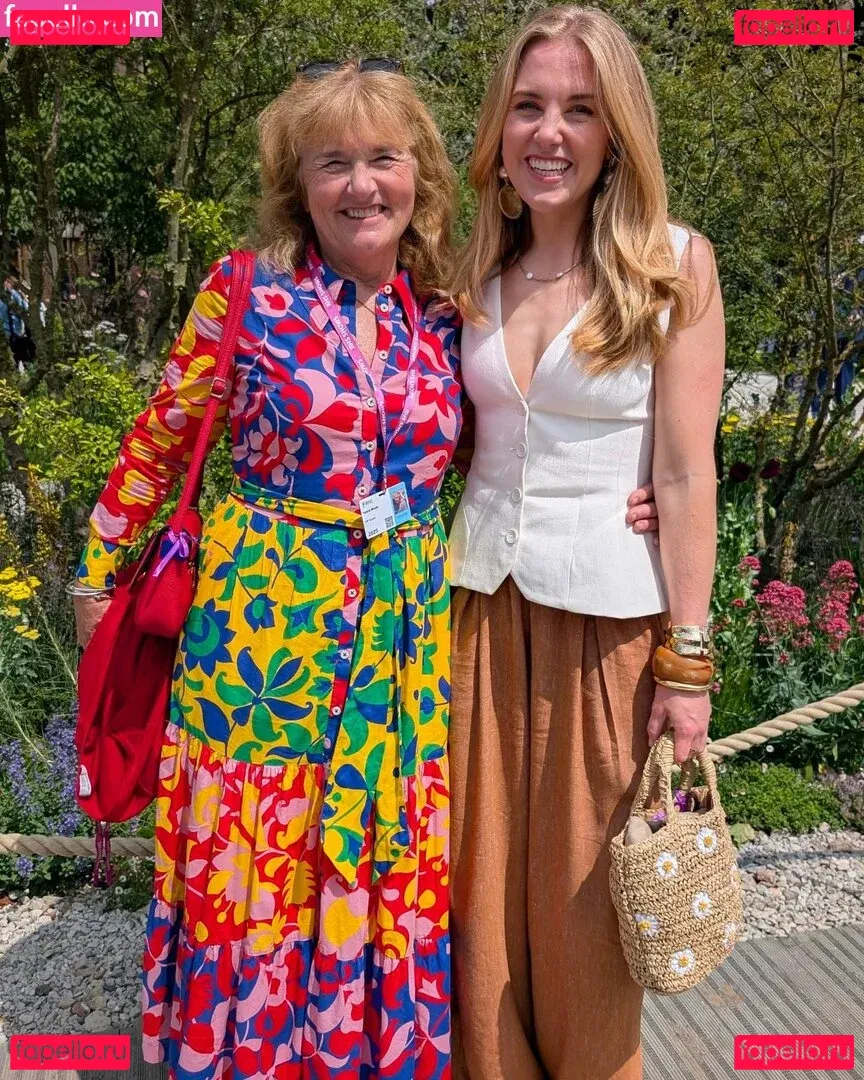 Maddie Moate Onlyfans Photo Gallery 