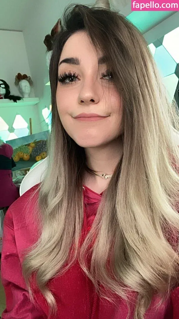 Anni The Duck Onlyfans Photo Gallery 