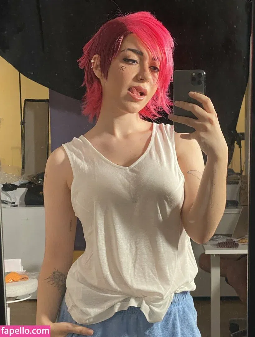 Anni The Duck Onlyfans Photo Gallery 