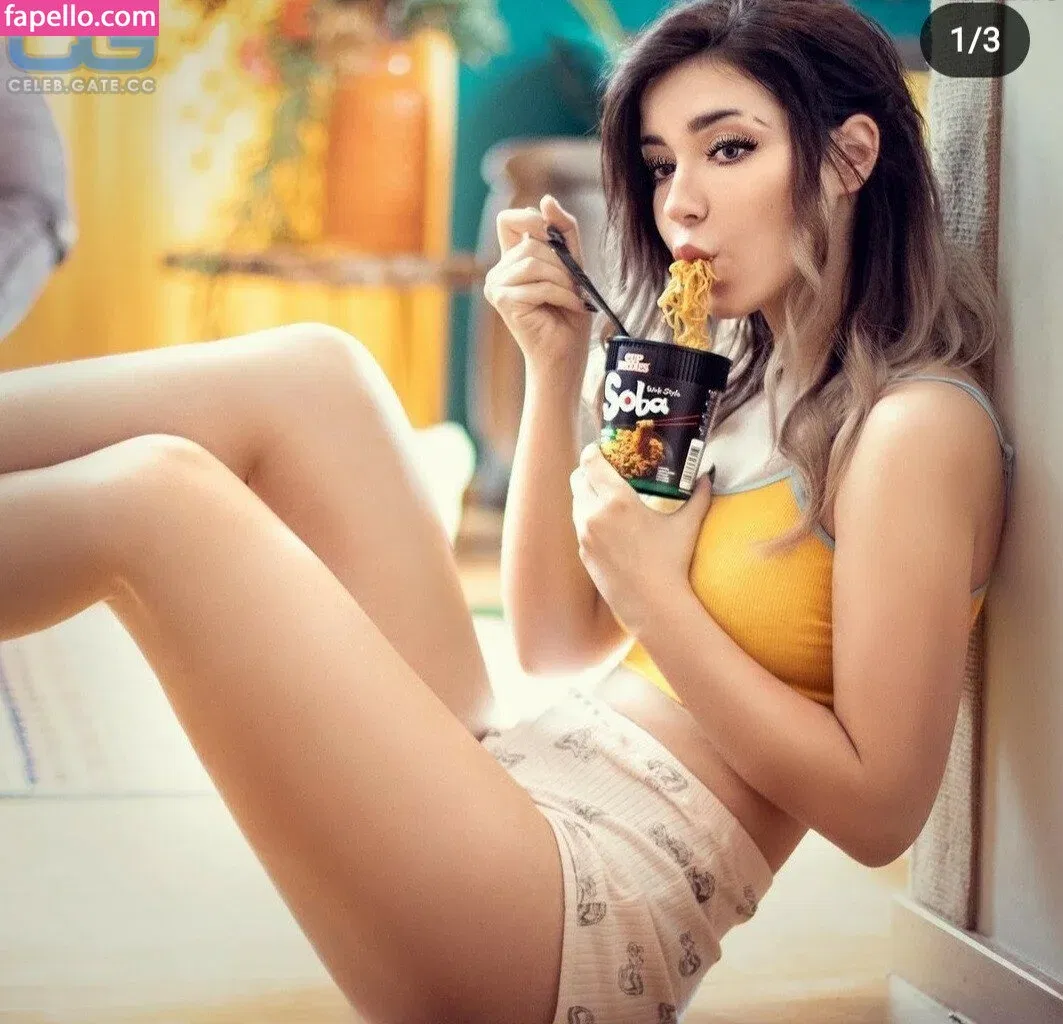 Anni The Duck Onlyfans Photo Gallery 