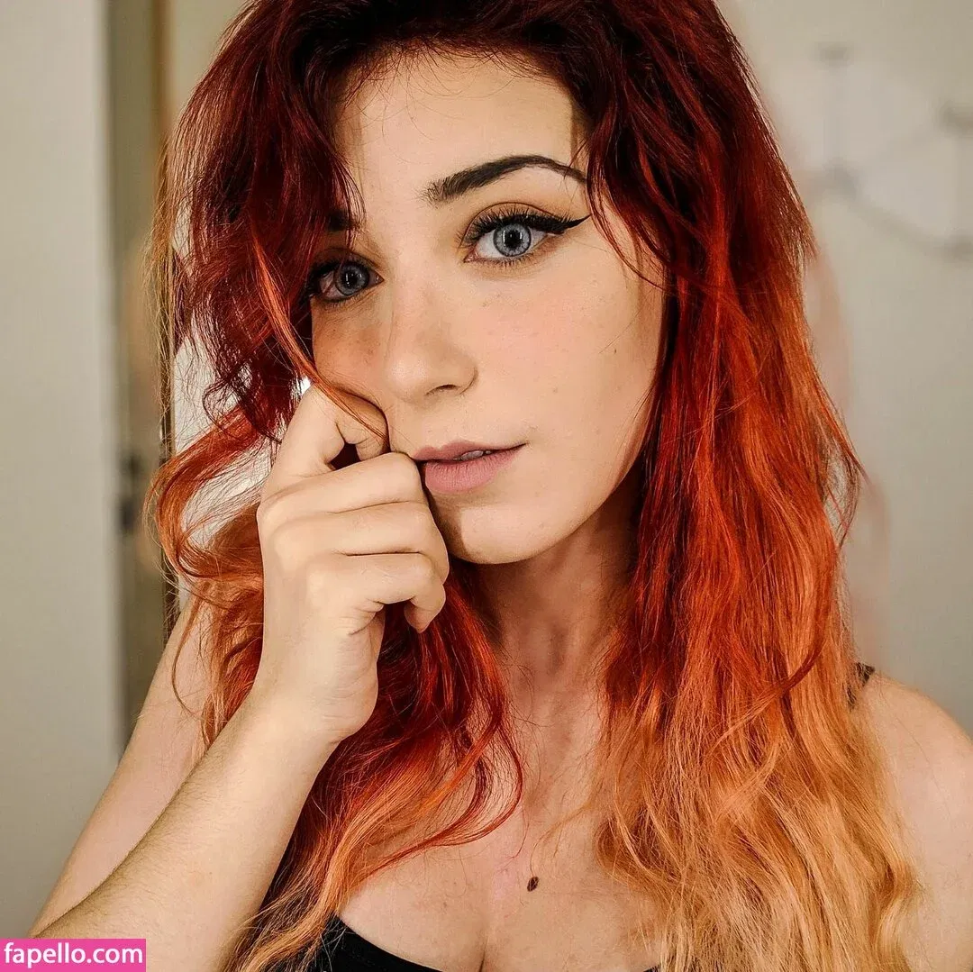 Anni The Duck Onlyfans Photo Gallery 