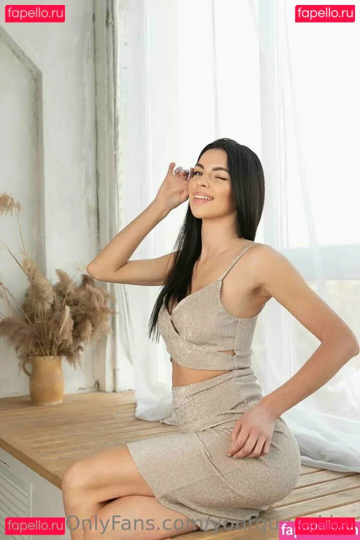 yourqueenkira Onlyfans Photo Gallery 