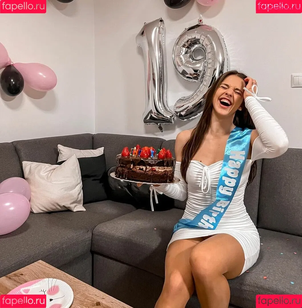 Lucia Mikusova Onlyfans Photo Gallery 