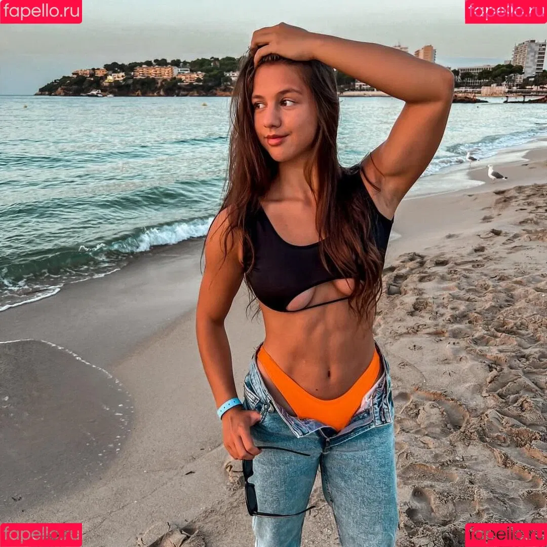 Lucia Mikusova Onlyfans Photo Gallery 