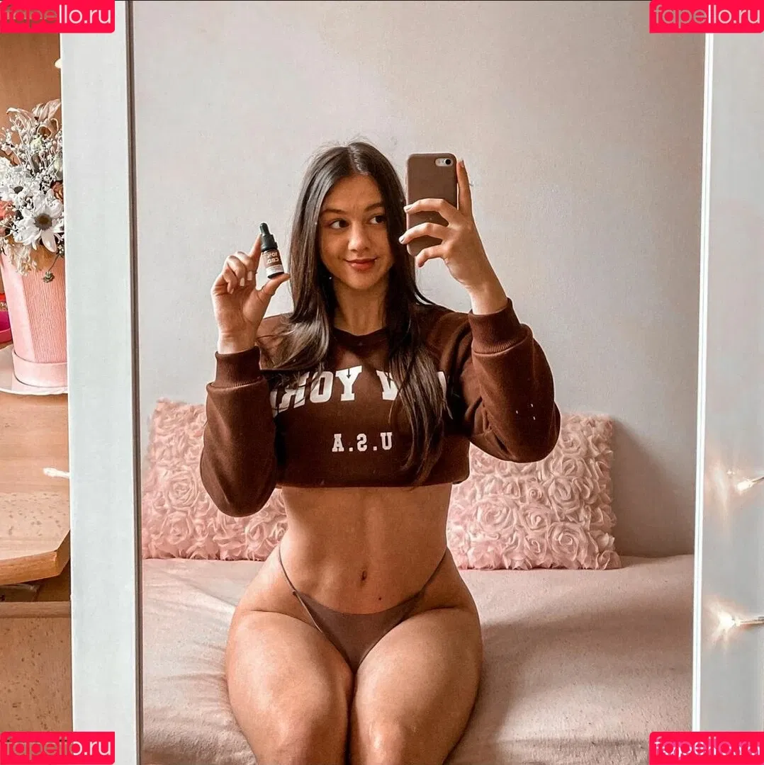 Lucia Mikusova Onlyfans Photo Gallery 