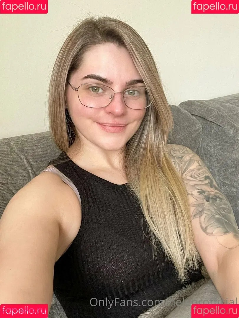 helenrofficial Onlyfans Photo Gallery 