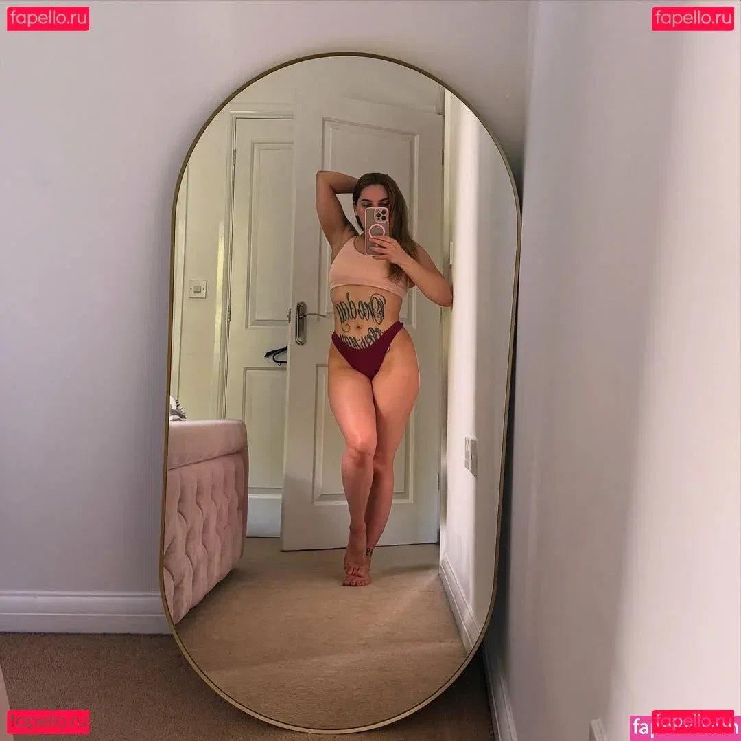 helenrofficial Onlyfans Photo Gallery 