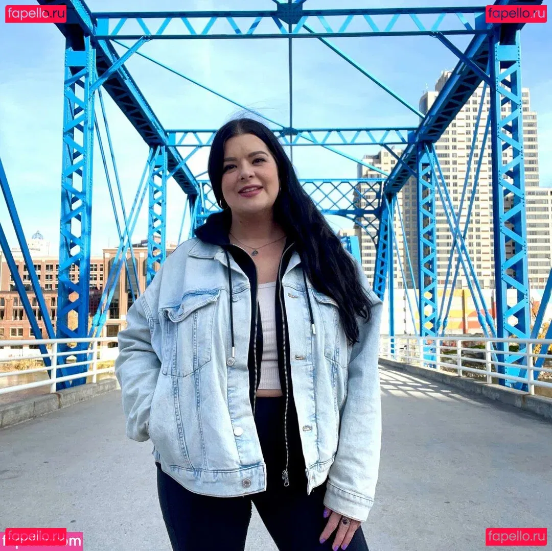 Terrisa Bukovinac Onlyfans Photo Gallery 