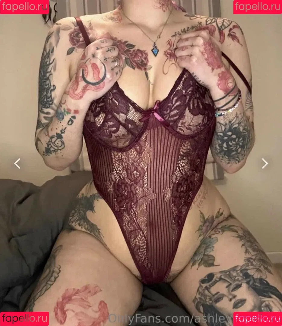 AshleyMarieeGaming Onlyfans Photo Gallery 
