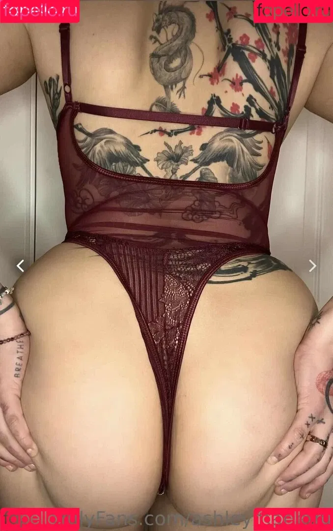 AshleyMarieeGaming Onlyfans Photo Gallery 