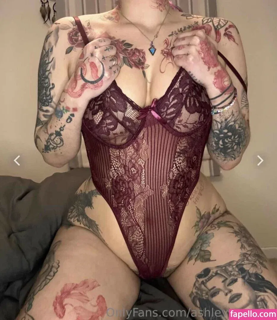 AshleyMarieeGaming Onlyfans Photo Gallery 
