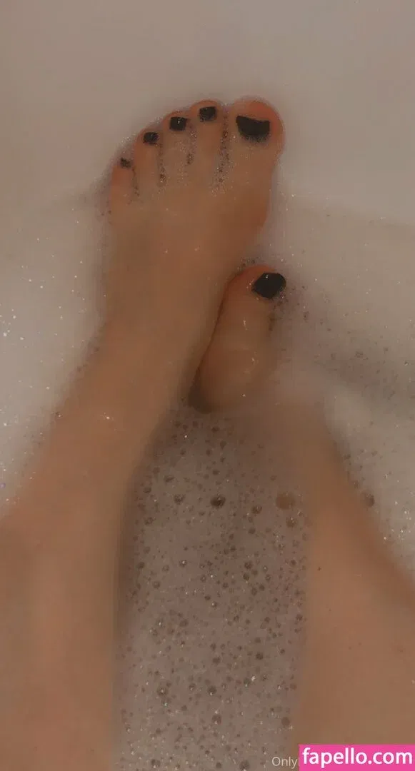 awwarabella Onlyfans Photo Gallery 