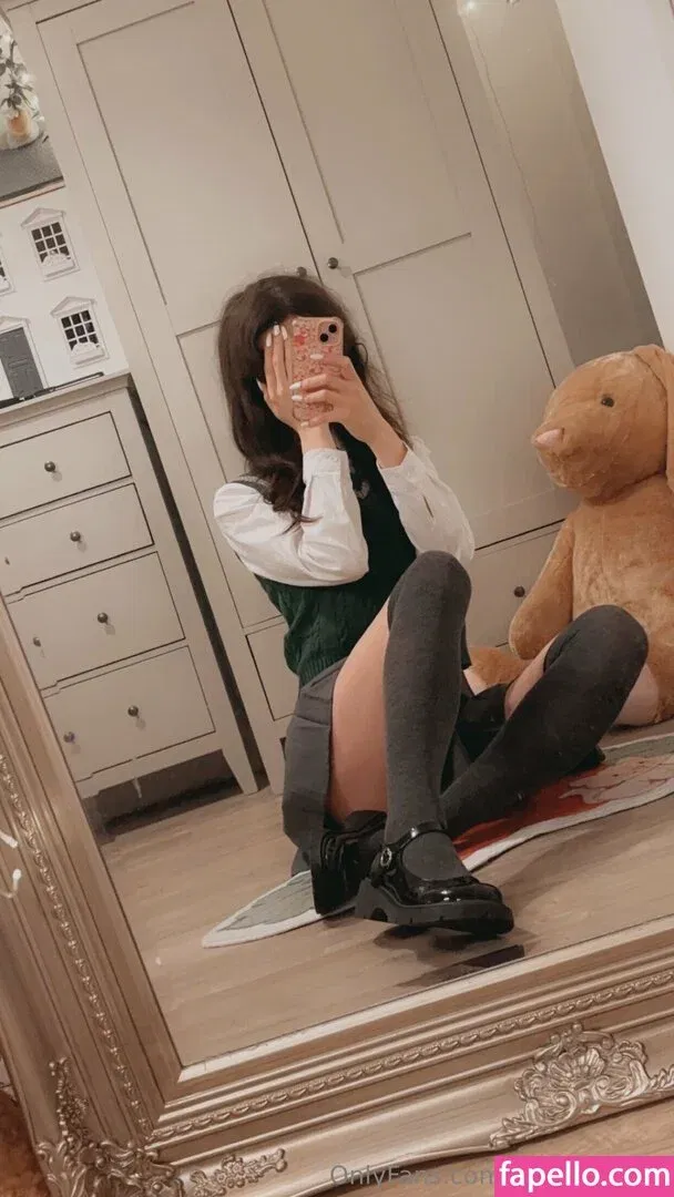 awwarabella Onlyfans Photo Gallery 