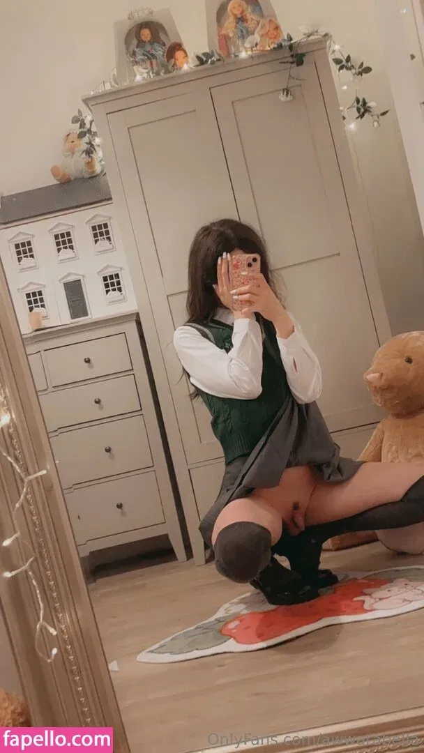 awwarabella Onlyfans Photo Gallery 