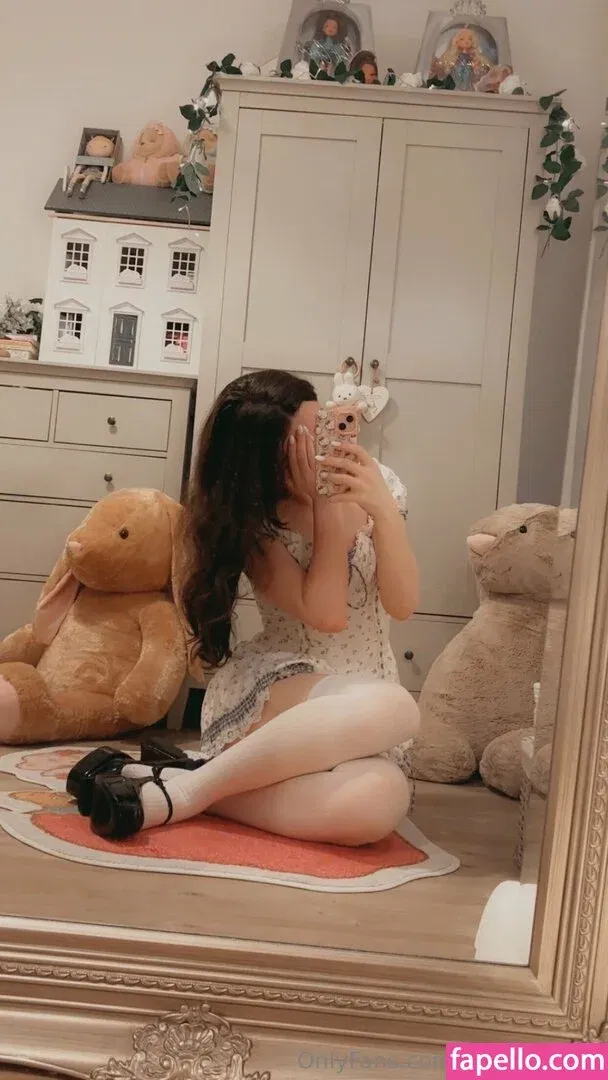 awwarabella Onlyfans Photo Gallery 