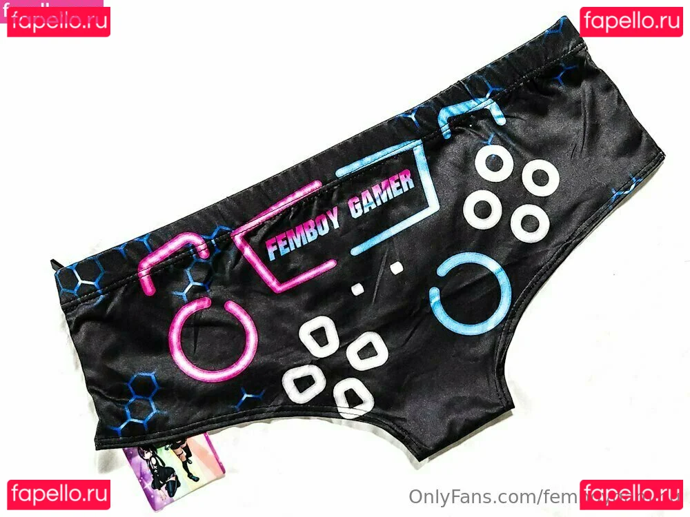 femboygaming Onlyfans Photo Gallery 