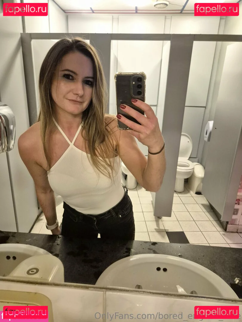 boredenglishwife Onlyfans Photo Gallery 