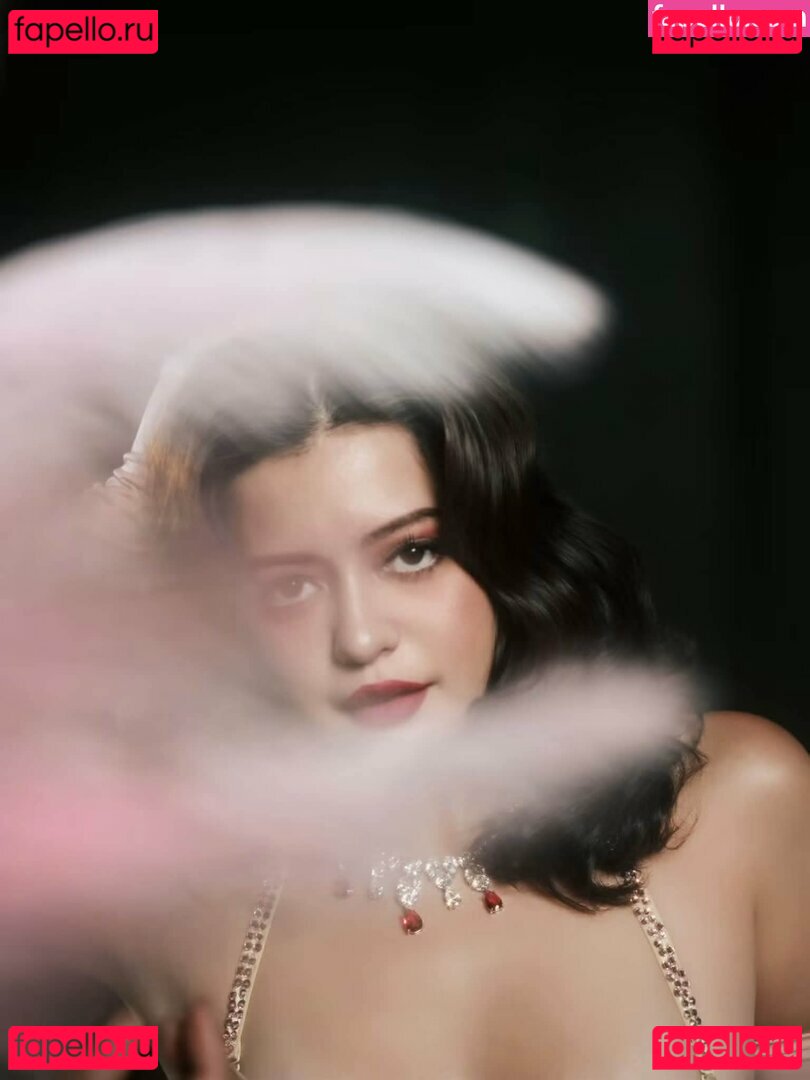 Sue Ramirez Nude Onlyfans Photo 21