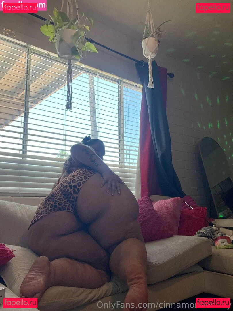 cinnamonbentley Onlyfans Photo Gallery 