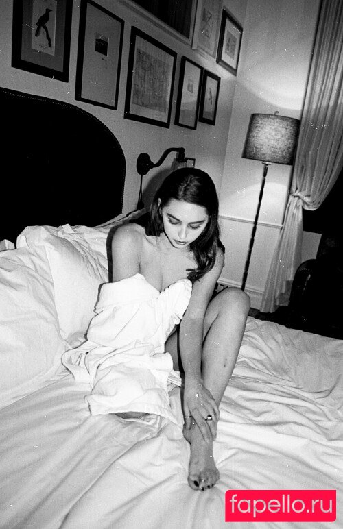 Tessa’s Ghost Nude Onlyfans Photo 17