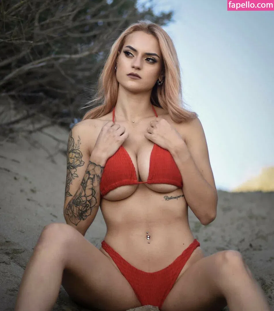 Linda Fioretti Onlyfans Photo Gallery 