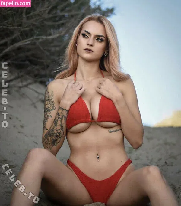 Linda Fioretti Onlyfans Photo Gallery 