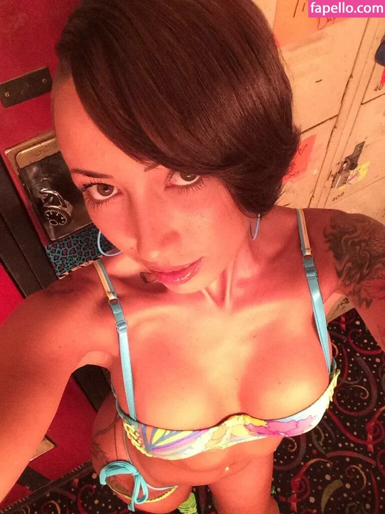 Bella Bellz Onlyfans Photo Gallery 