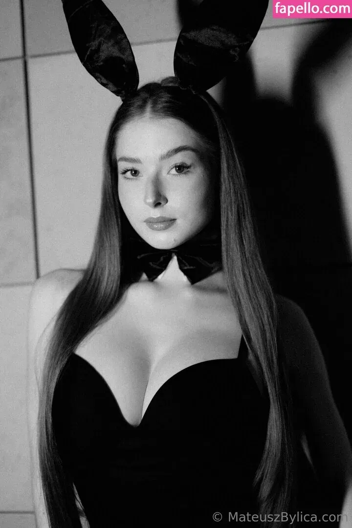 Amelia Korczak Onlyfans Photo Gallery 