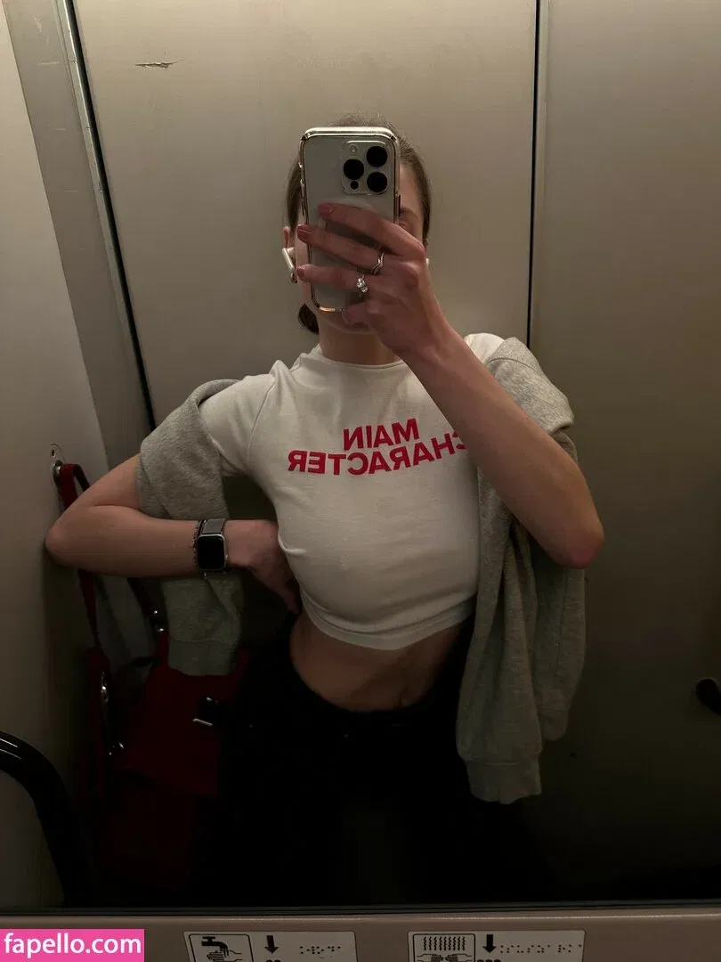 Amelia Korczak Onlyfans Photo Gallery 