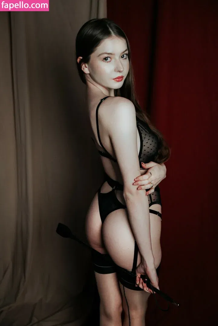 Amelia Korczak Onlyfans Photo Gallery 