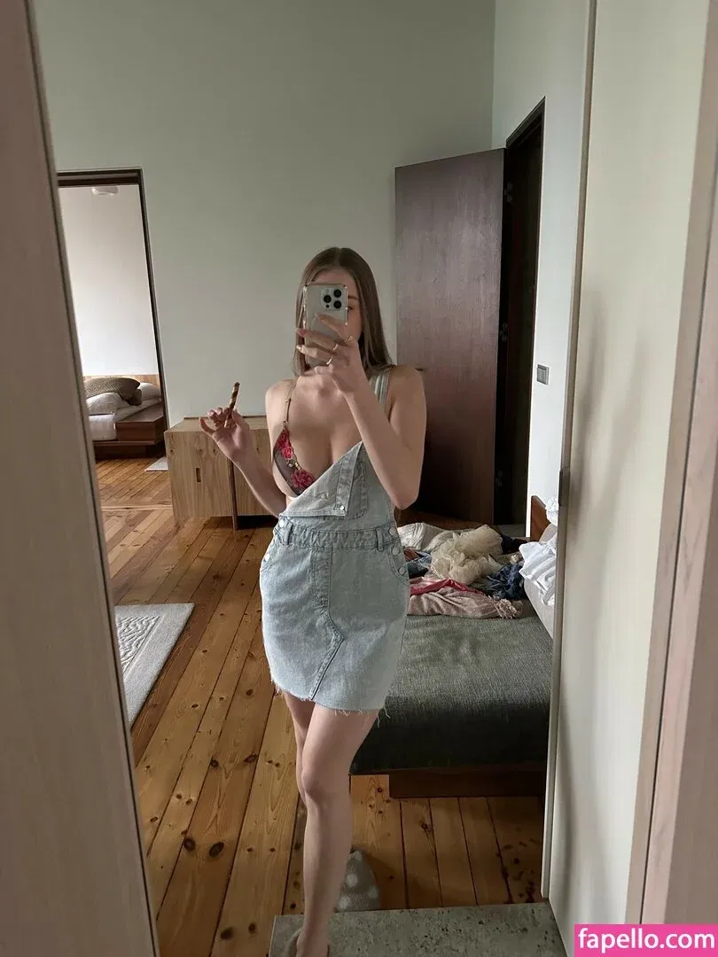 Amelia Korczak Onlyfans Photo Gallery 