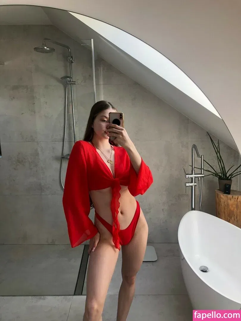 Amelia Korczak Onlyfans Photo Gallery 