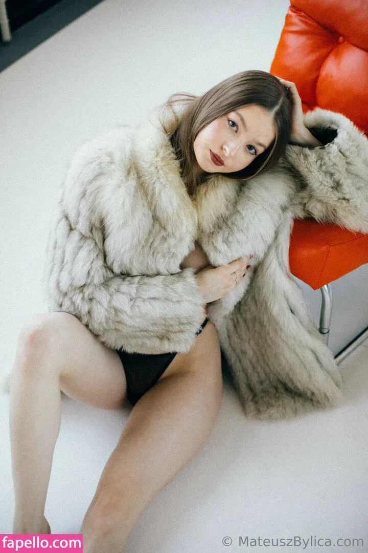 Amelia Korczak Onlyfans Photo Gallery 