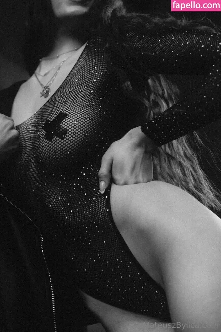 Amelia Korczak Onlyfans Photo Gallery 