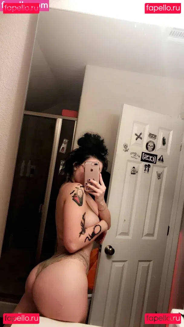 Notsaavy Onlyfans Photo Gallery 