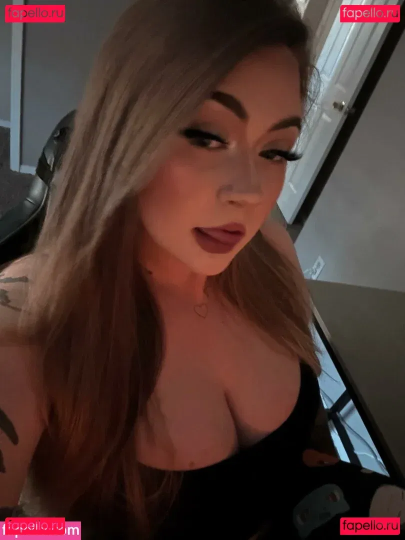 Notsaavy Onlyfans Photo Gallery 