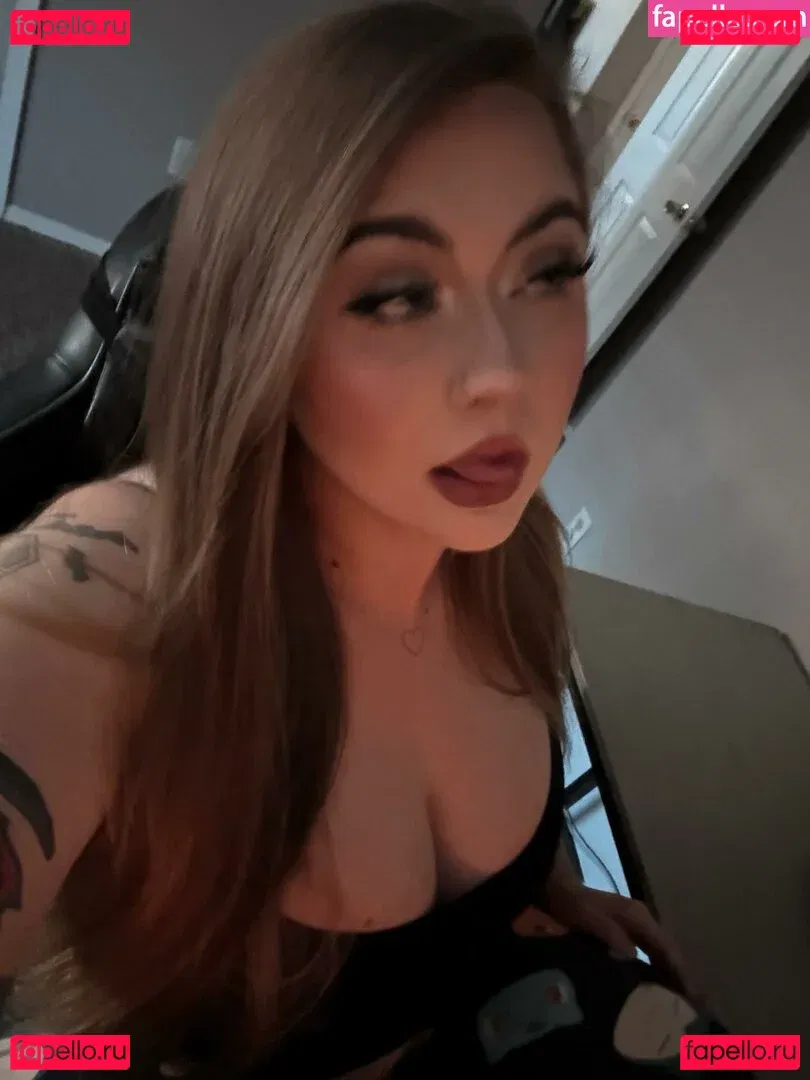 Notsaavy Onlyfans Photo Gallery 