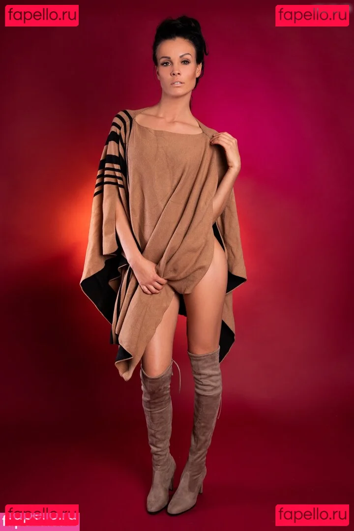 Christiane Schleicher Onlyfans Photo Gallery 