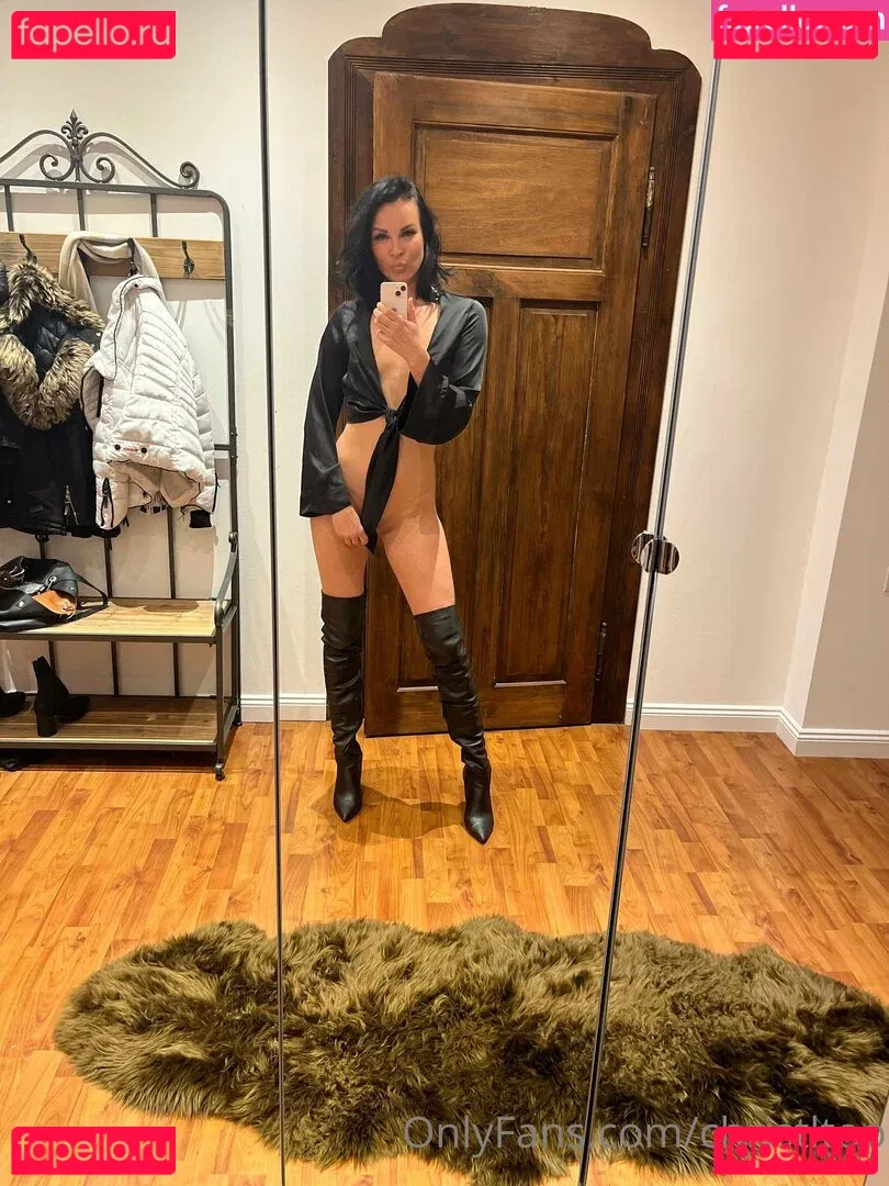 Christiane Schleicher Onlyfans Photo Gallery 