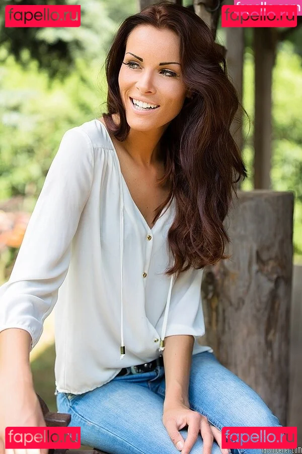 Christiane Schleicher Onlyfans Photo Gallery 