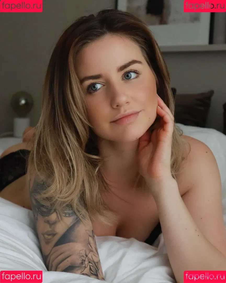 saraheveliina Onlyfans Photo Gallery 