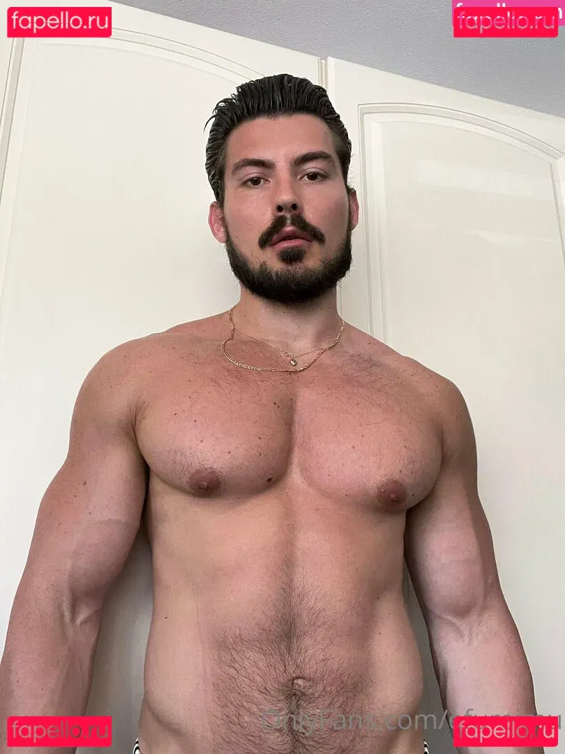 efureimu Onlyfans Photo Gallery 