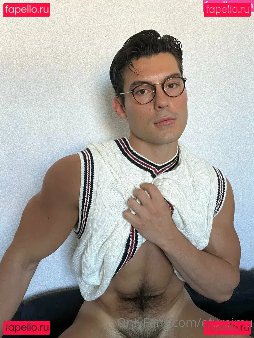 efureimu Onlyfans Photo Gallery 