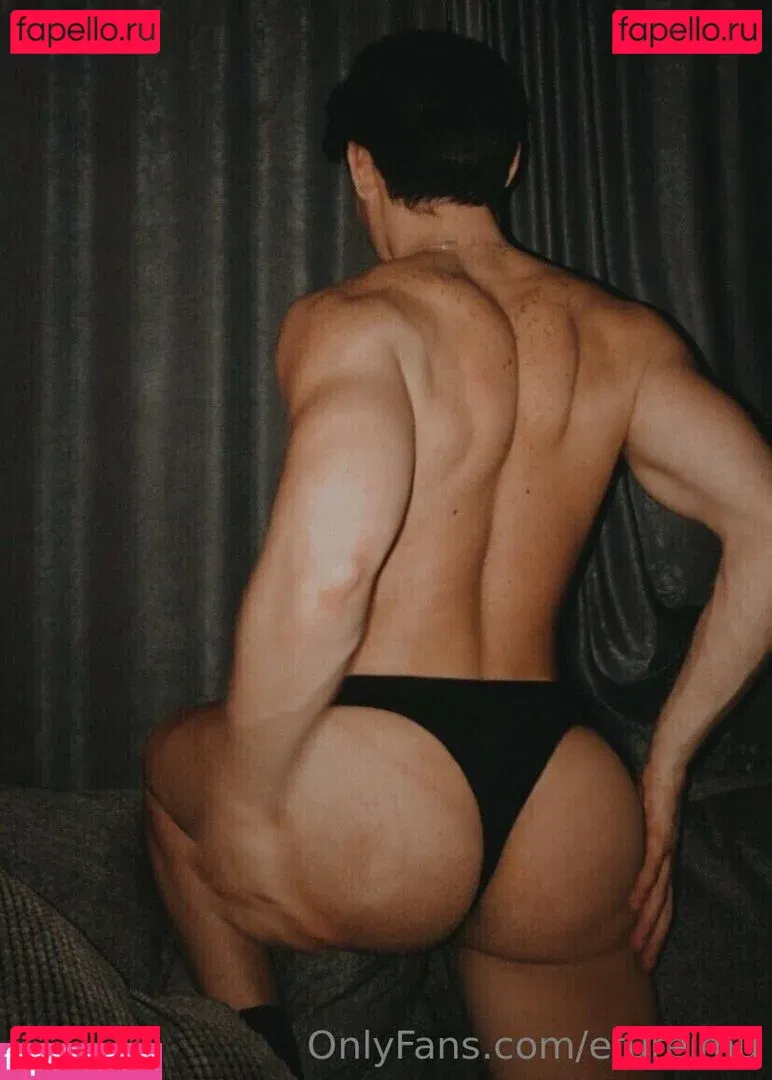 efureimu Onlyfans Photo Gallery 